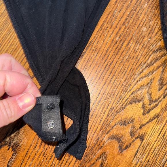 Sheer Sleeve Bodysuit - Picture 3 of 6
